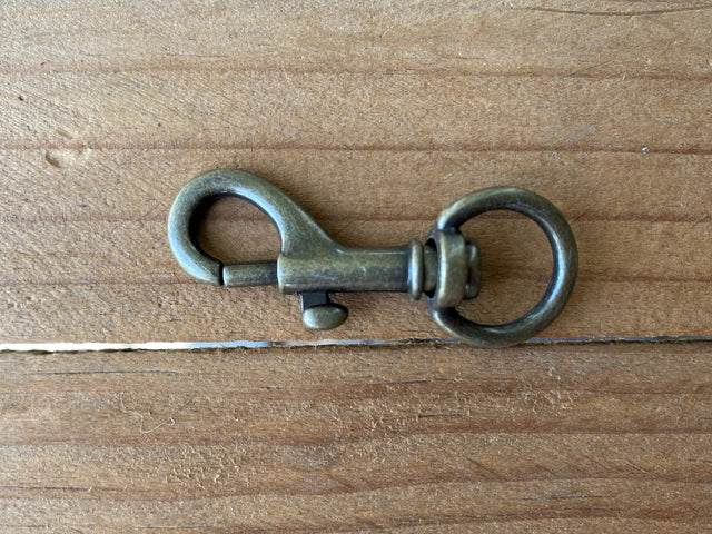 2Baby Snaps antique brass 46×10 (Medium)